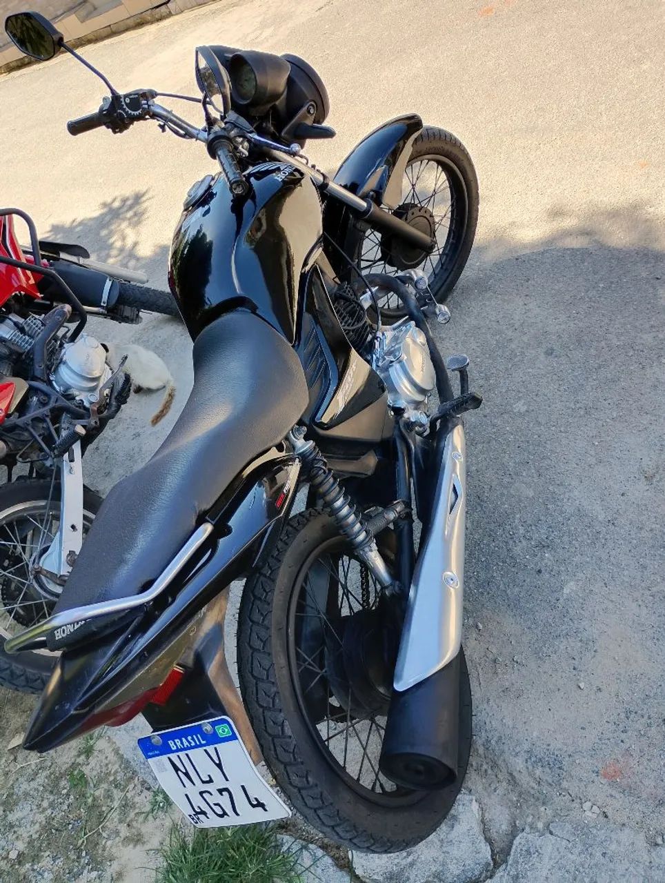 CG 150  muito Boa