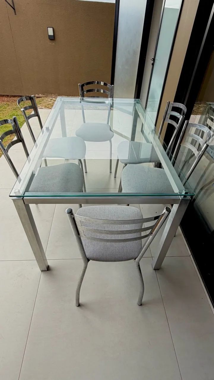 MESA DE JANTAR COM TAMPO DE VIDRO + 6 CADEIRAS - Foto 2