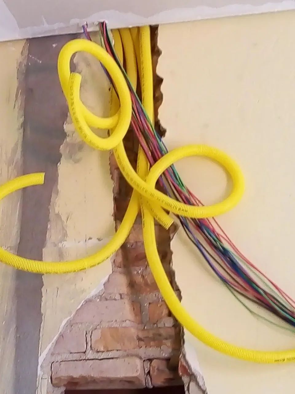 Cerviso eletricista faça seu orçamento * - Foto 2