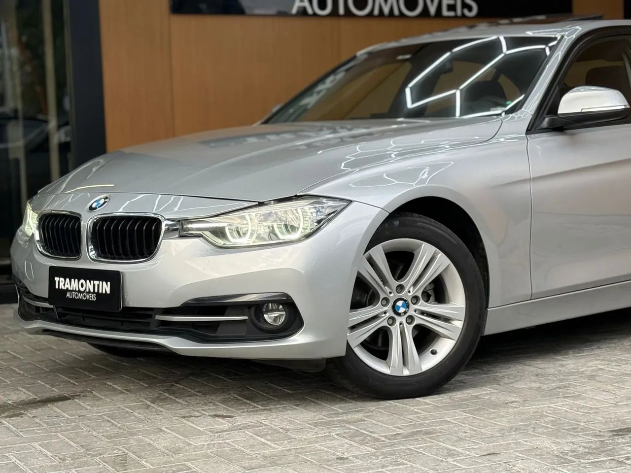 BMW 320I A 2.0 Turbo/activeflex 16V 184cv 4P 2017 - Foto 2