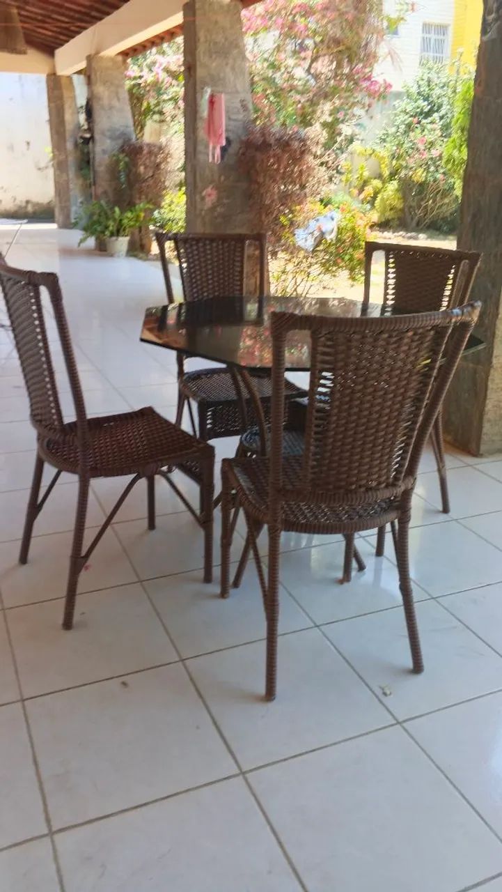 Mesa de vidro 4 cadeira 
