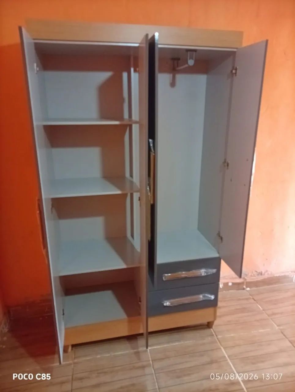 Guarda roupas novos  - Foto 3
