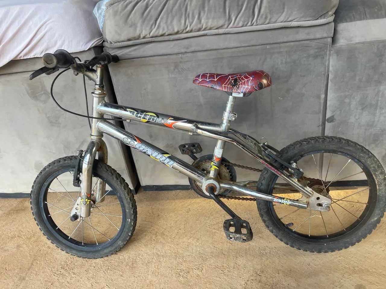 Bicicleta aro 16 bem conservada  - Foto 2