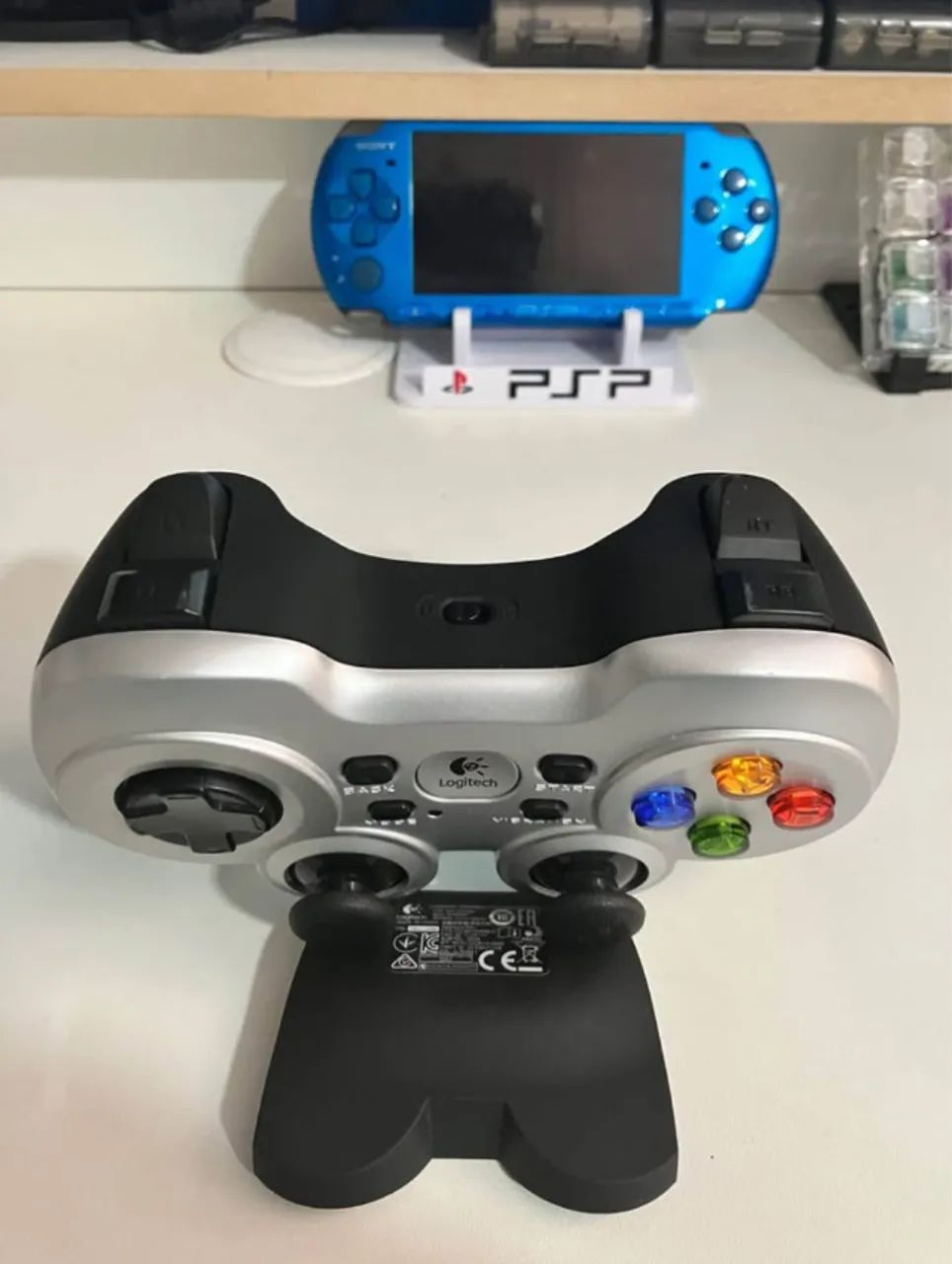 Joystick Logitech Gamepad F710, Sem Fio, PC e TV - Foto 2