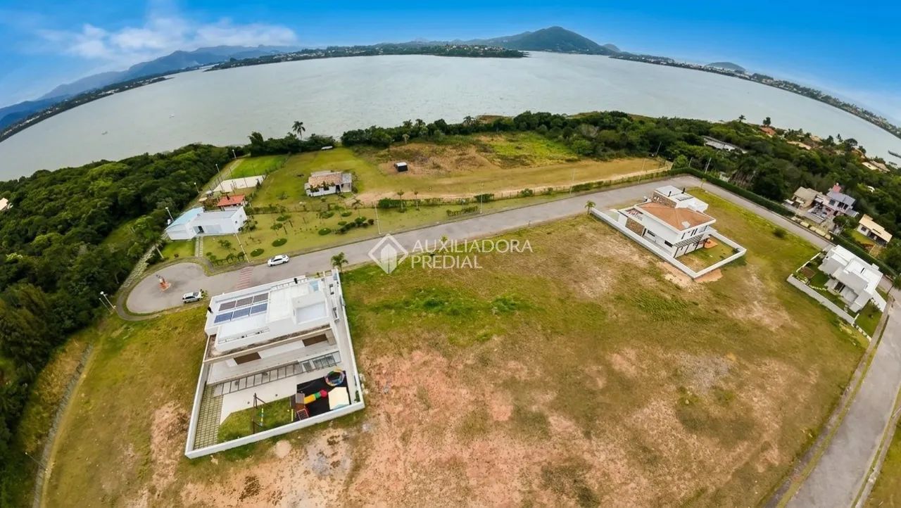 Terreno de 630m² a passos da Lagoa da Ibiraquera - Foto 5