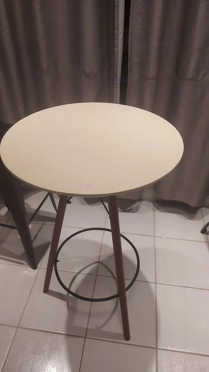 Conjunto bistro, pouco uso - Foto 4
