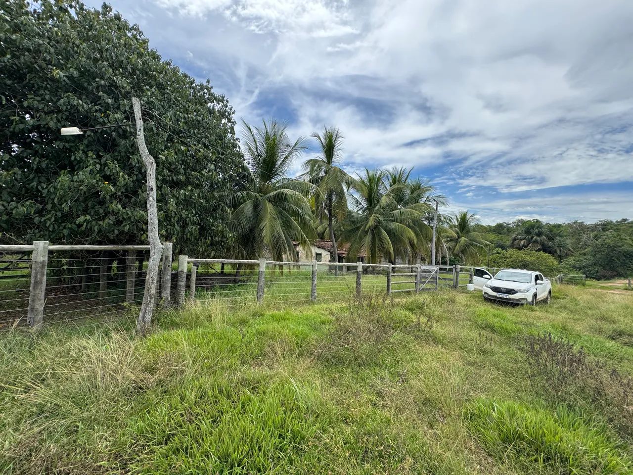 CHACARA A VENDA EM ITAPIRAPUA GO