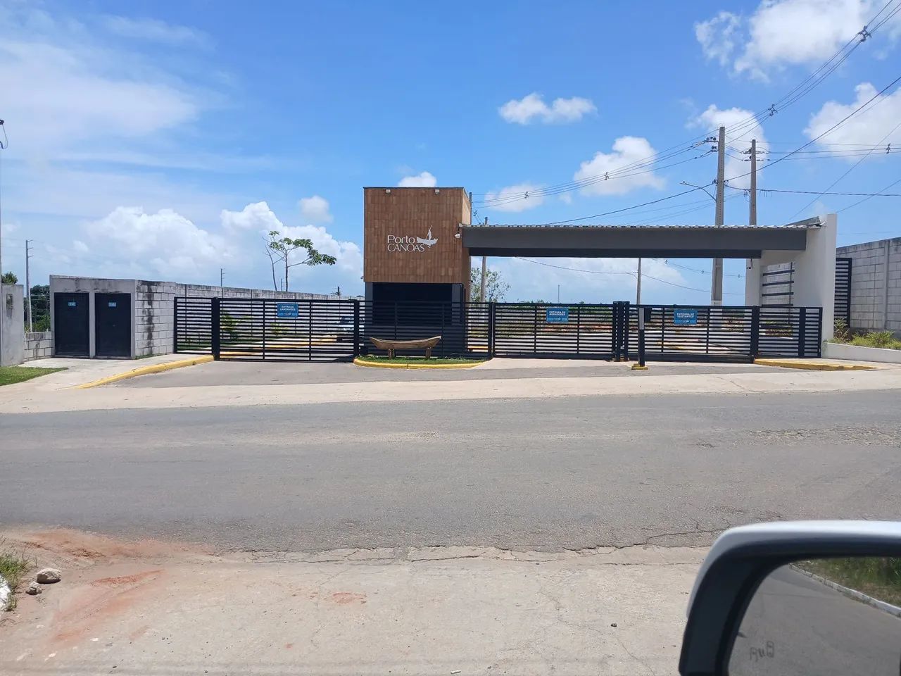 CONDOMÍNIO PORTO CANOAS. 