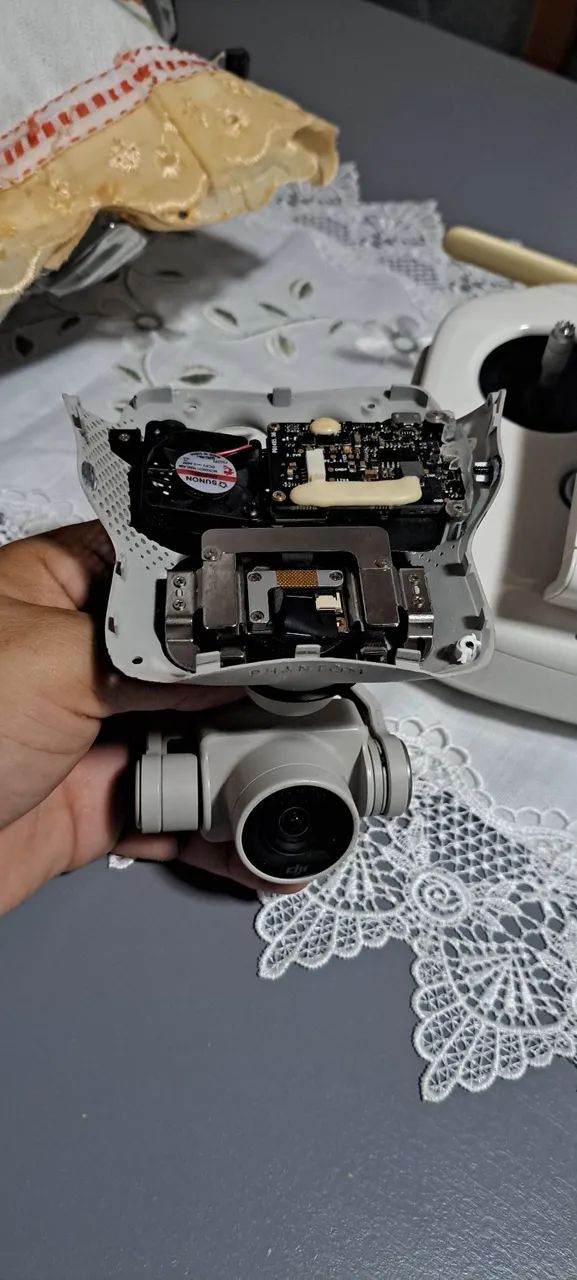 Câmera DJI Phantom 4  - Foto 2