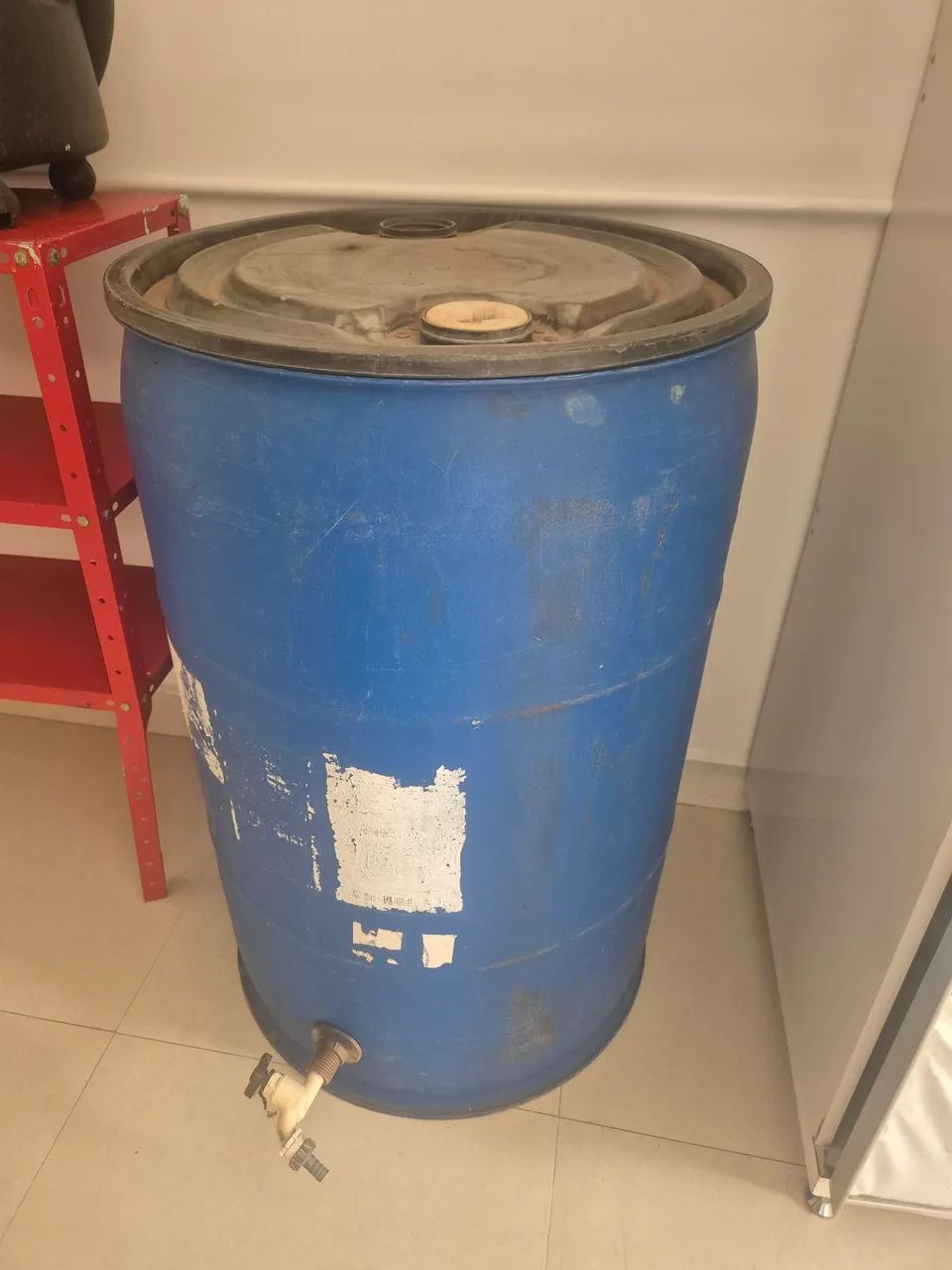 Bombona ou tambor reservatório e estante de aço. - Foto 2