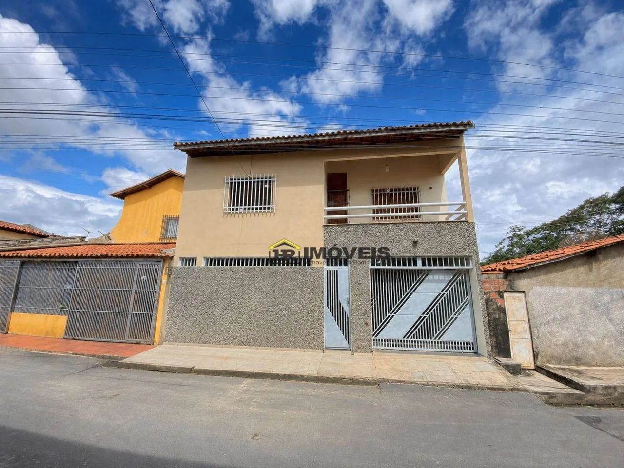 Casa Comercial Duplex para Aluguel no Parque Piauí