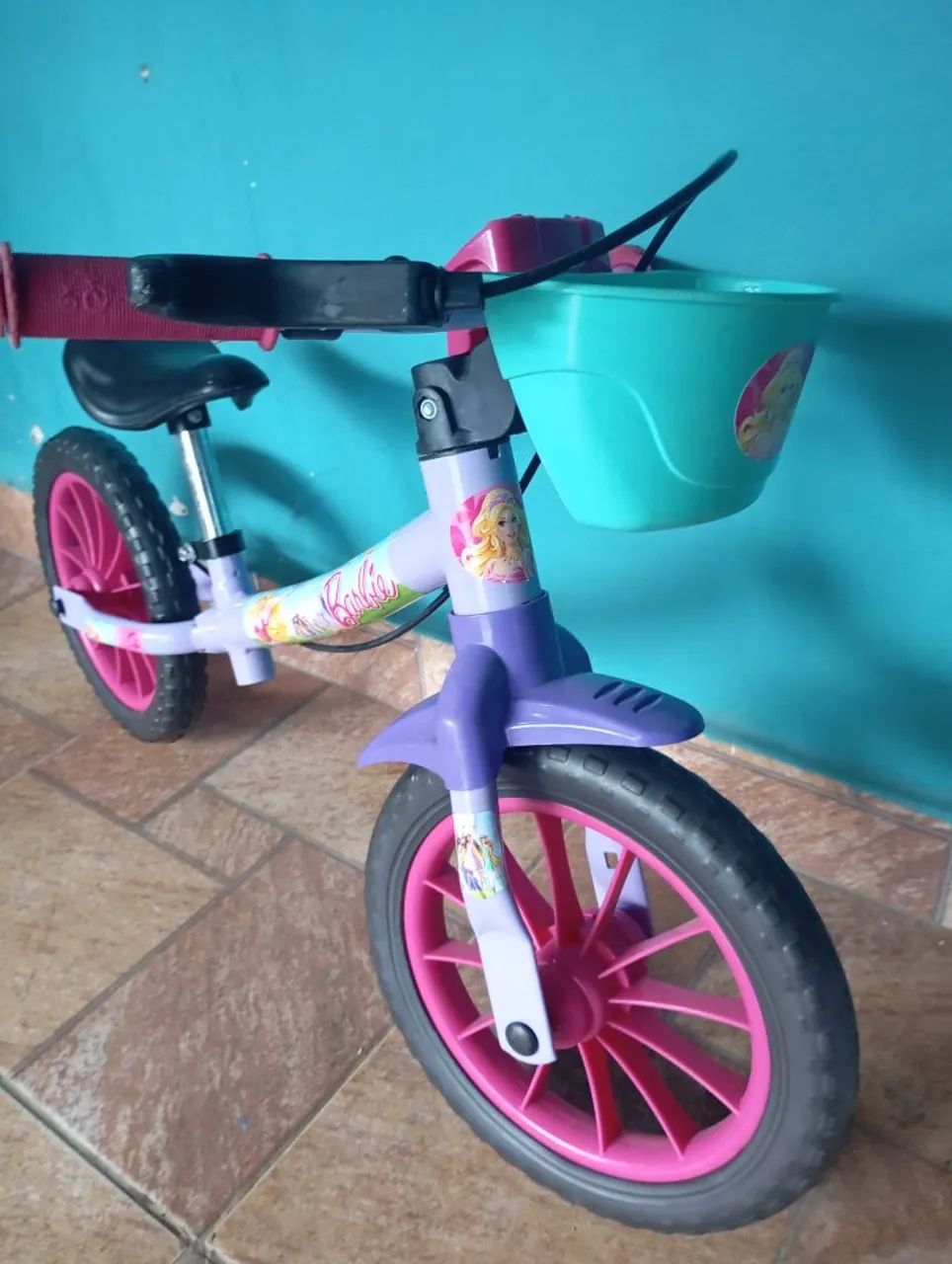 Bicicleta de equilíbrio aro 12 Caloi Barbie  - Foto 2