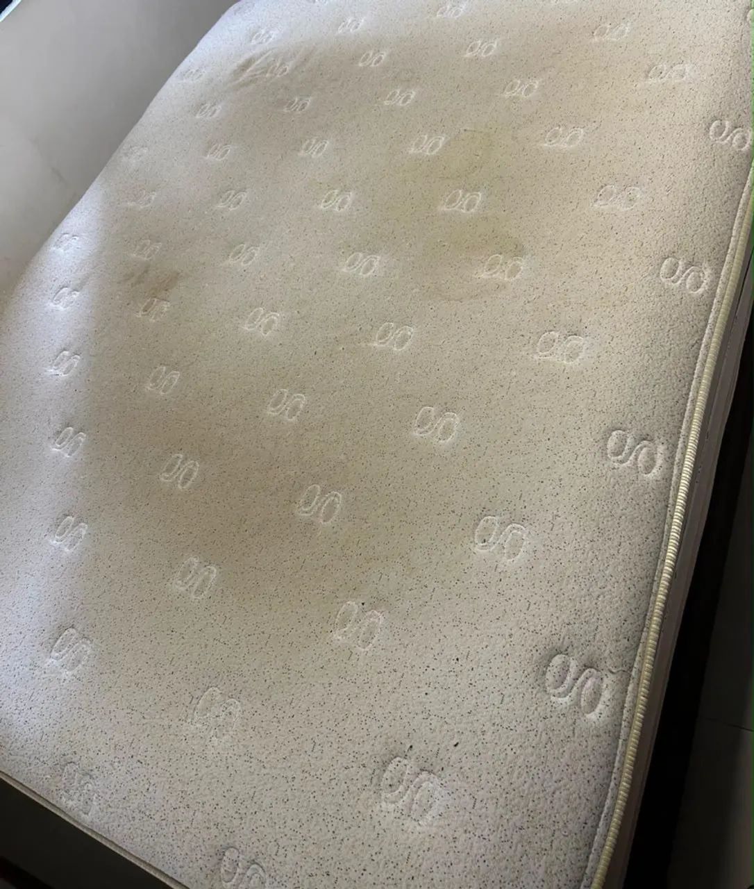 CAMA DE CASAL QUEEN-SIZE EM BOM ESTADO - Foto 5