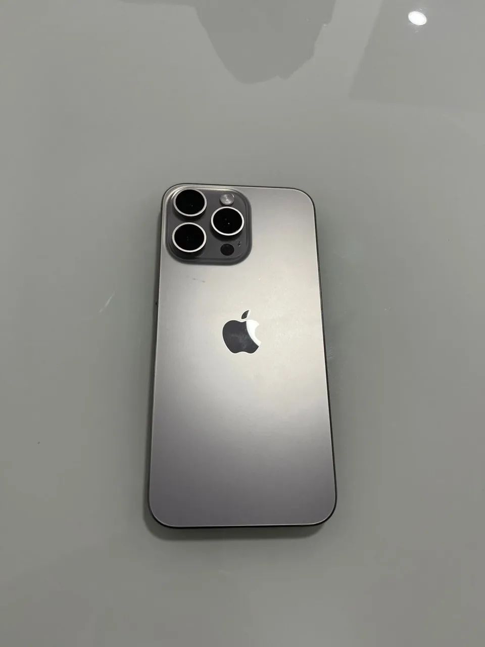 iPhone 15 pro max 256 go