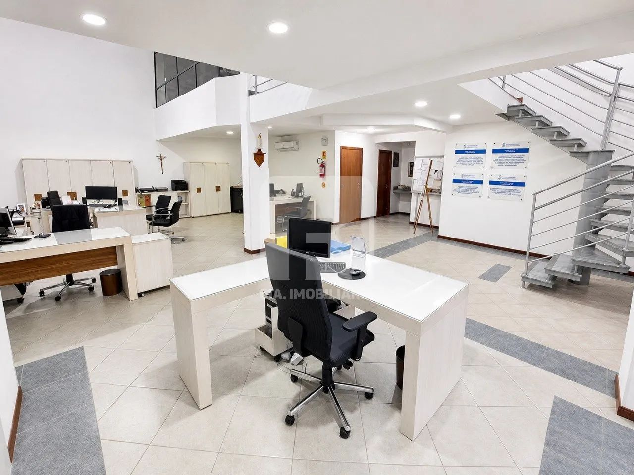 Prédio Comercial de 925m² privativos em Capoeiras - Foto 3