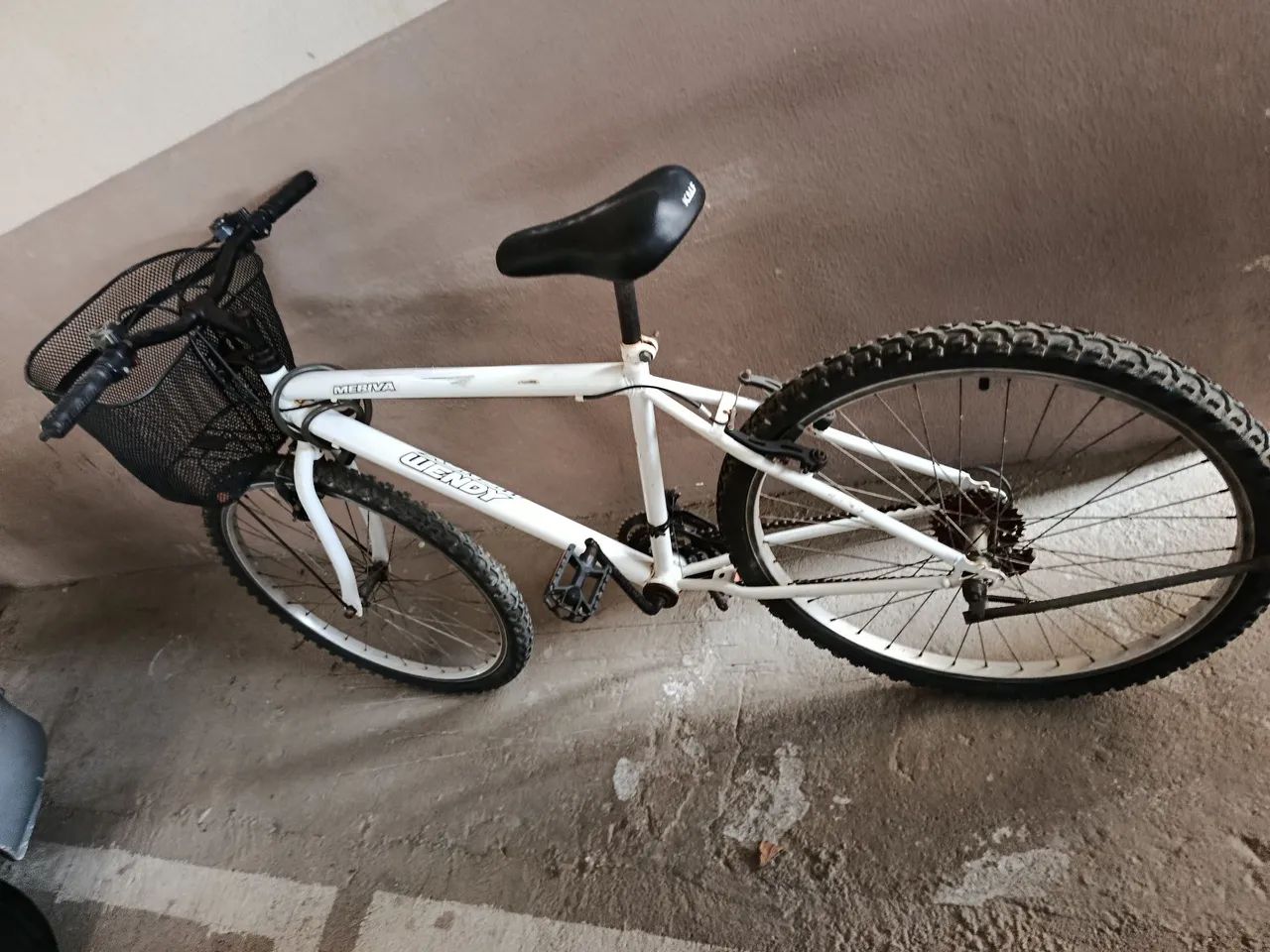 Bicicleta com cestinha  - Foto 2