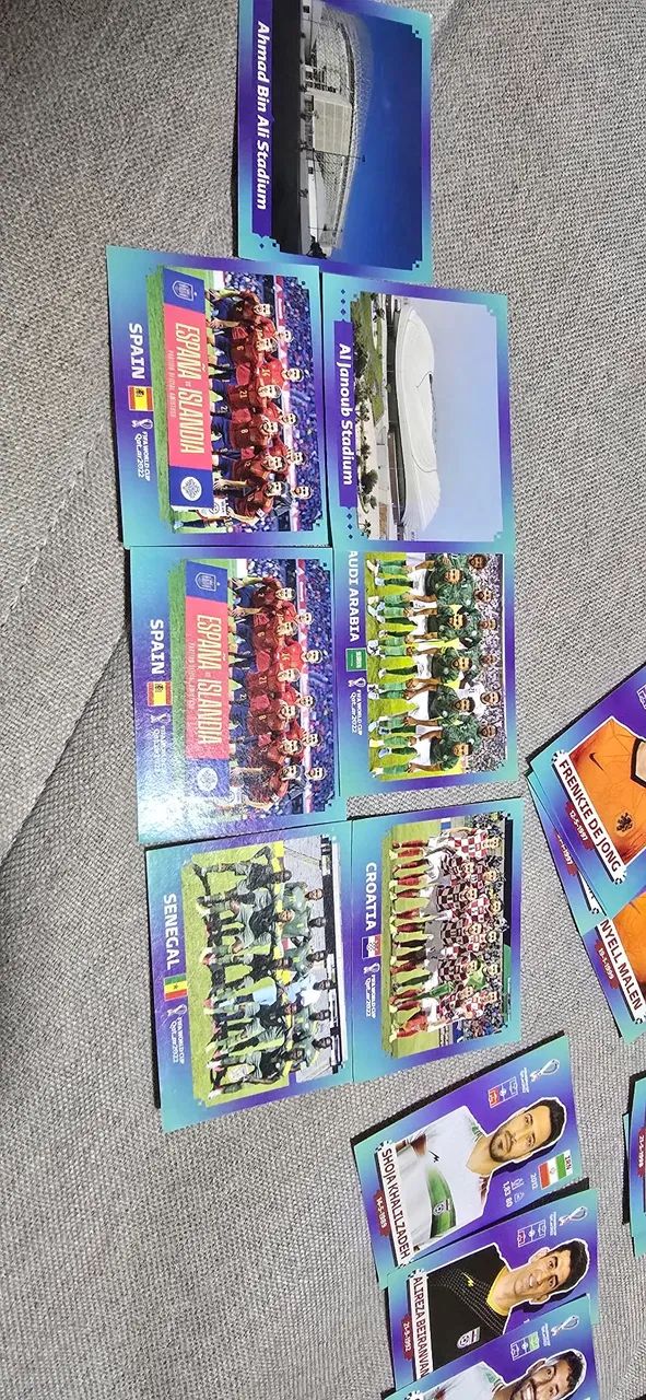Figurinhas copa 2022 originais