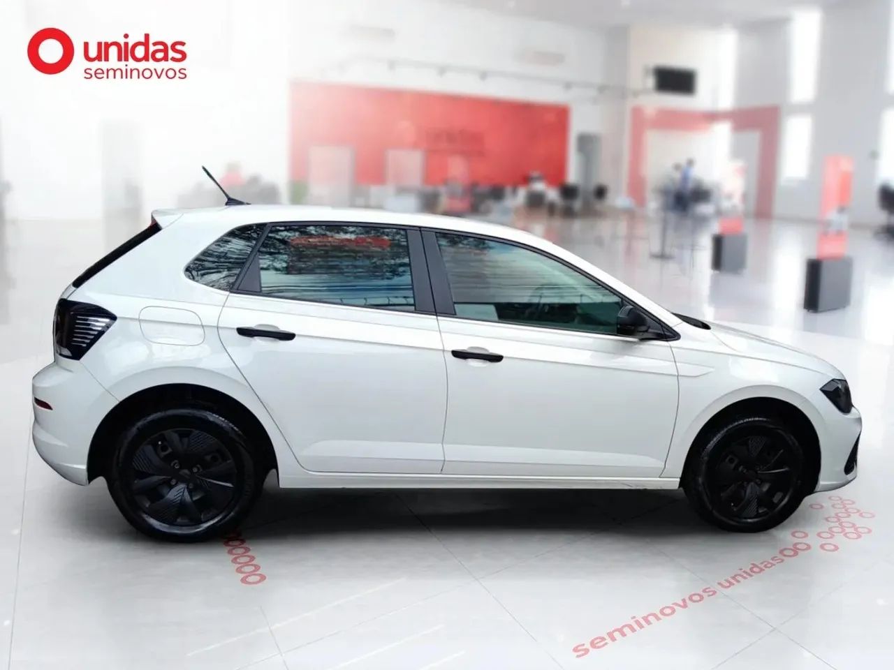 Volkswagen Polo Track 1.0 Flex 12V 5p, foto 8 de 16