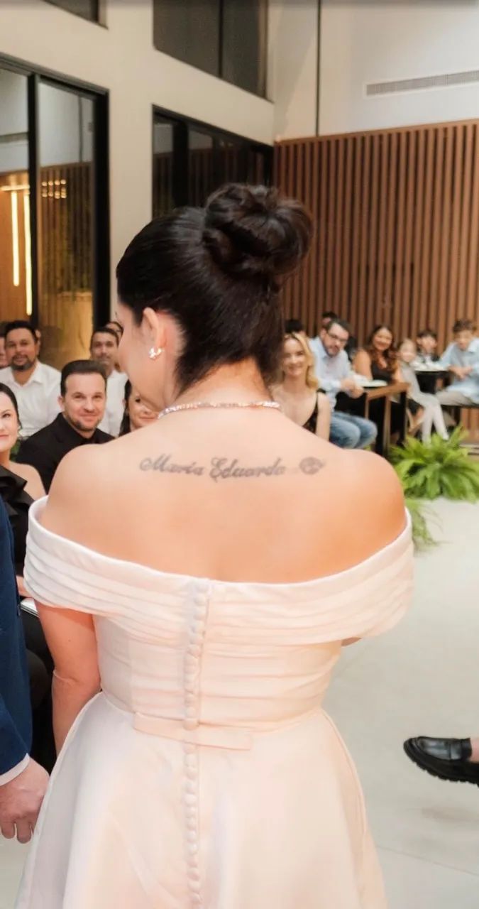 Vestido de Noiva em Zibeline. Elegante e Sofisticado - Foto 5