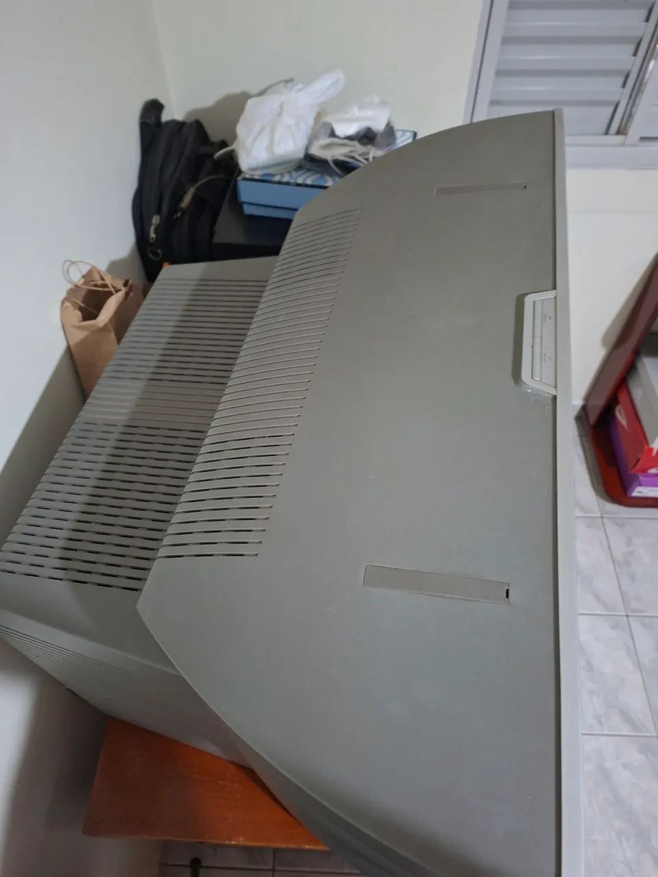 Vendo TV Philips 21" - Tela Plana - Foto 4