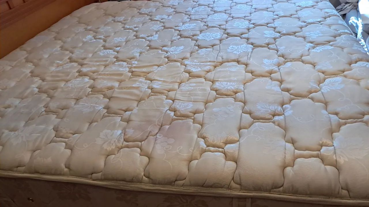 Cama Queen com molas ensacadas  - Foto 3
