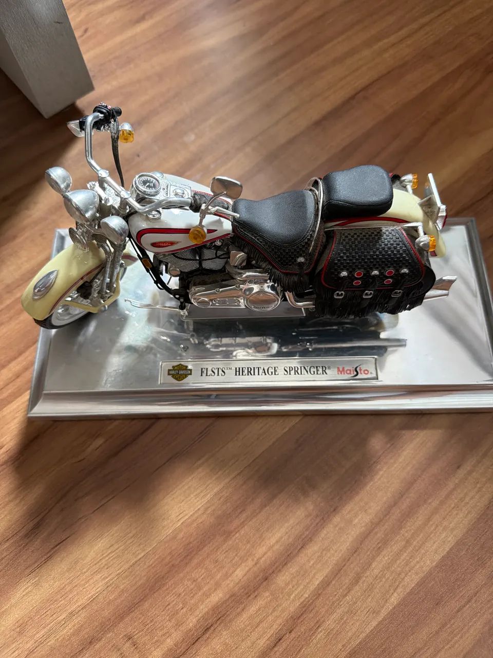 miniatura da Harley-Davidson FLSTS Heritage Springer maisto + BMW - Foto 2
