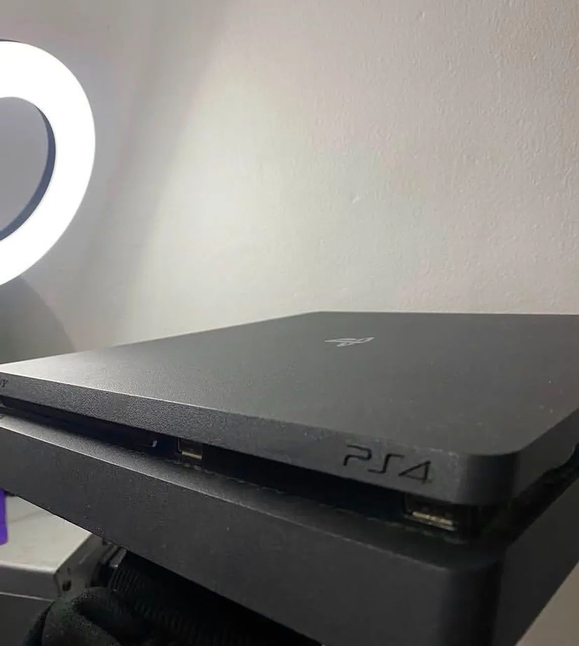 PS4 Slim 2TB conservado 