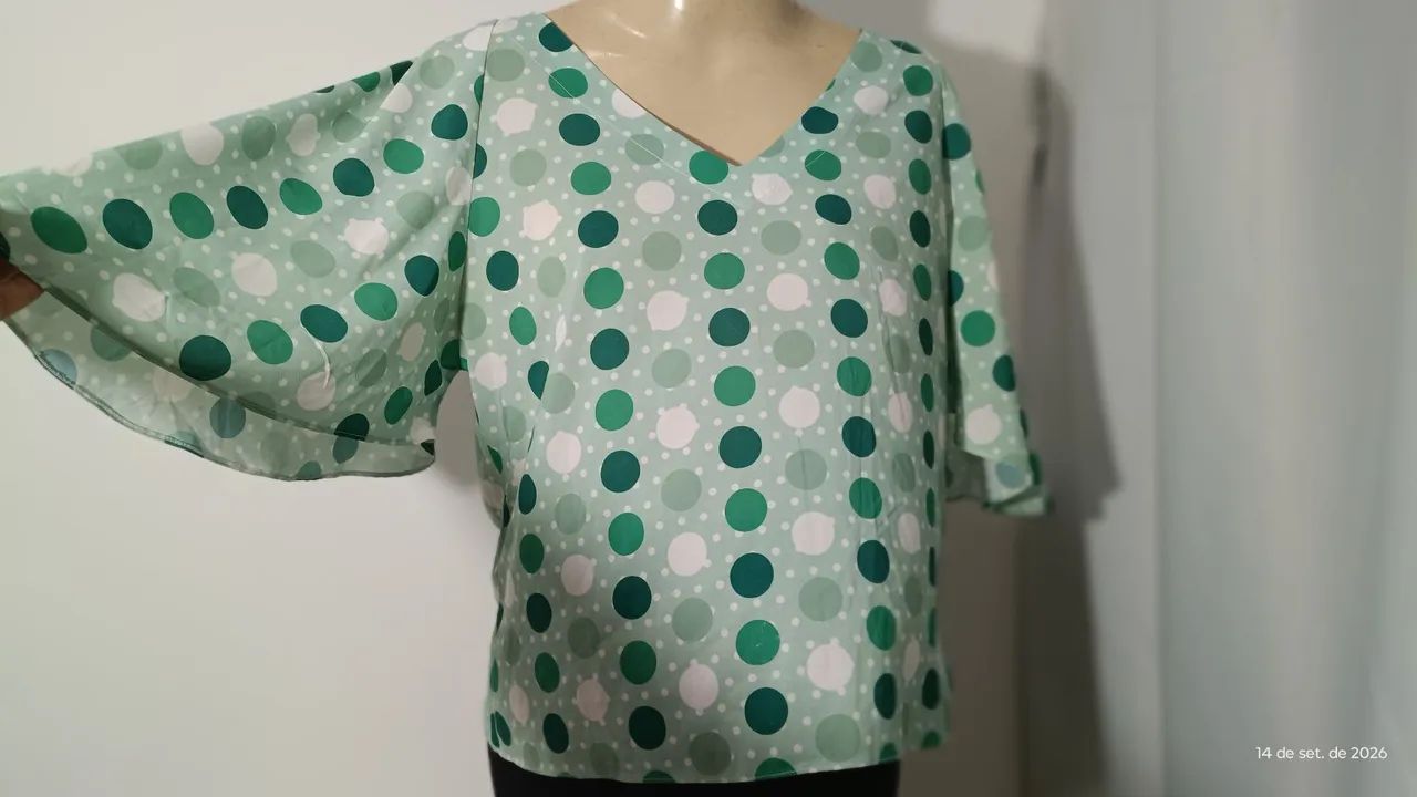 Blusa semi nova 
