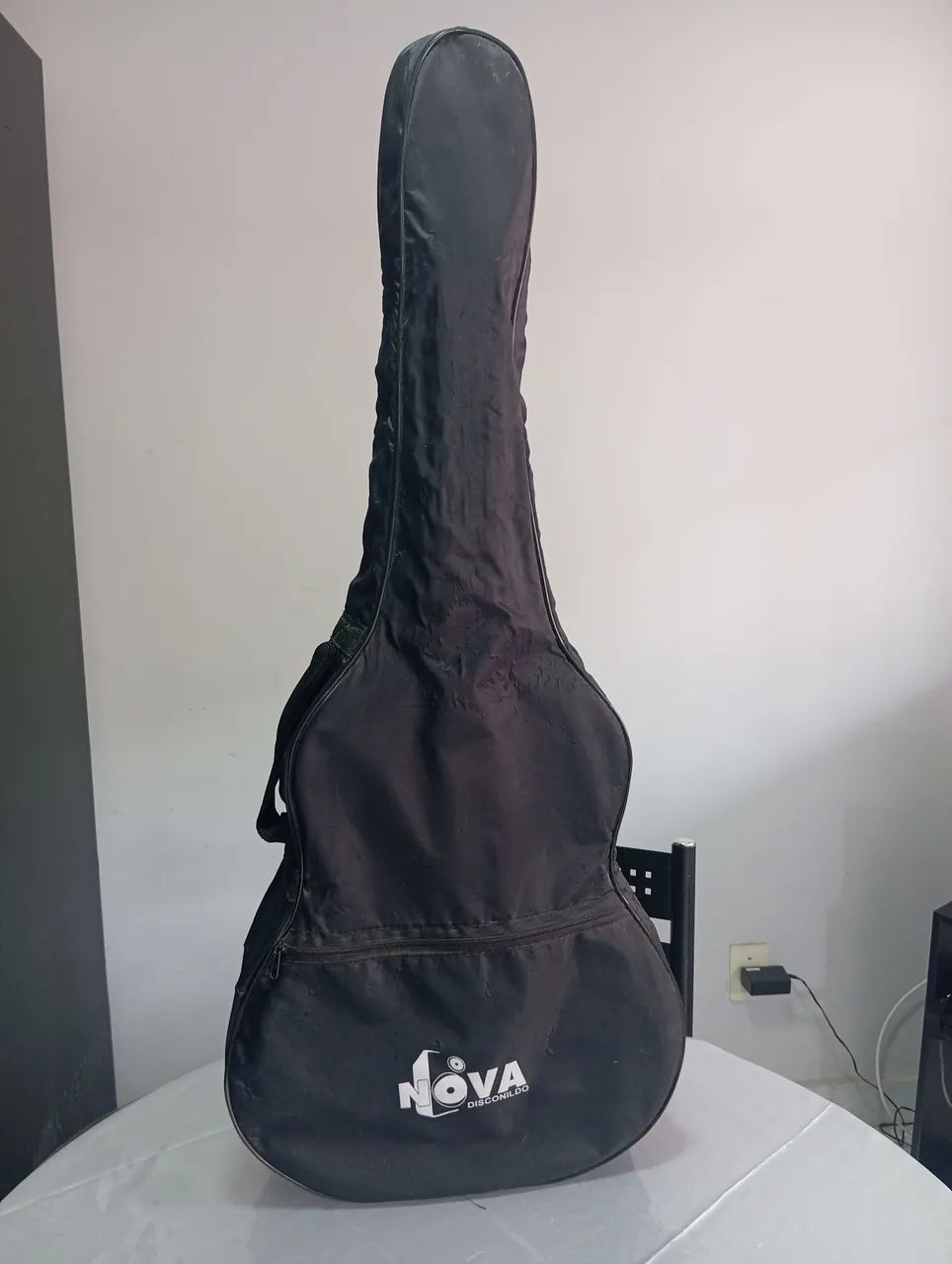 Violão com capa 