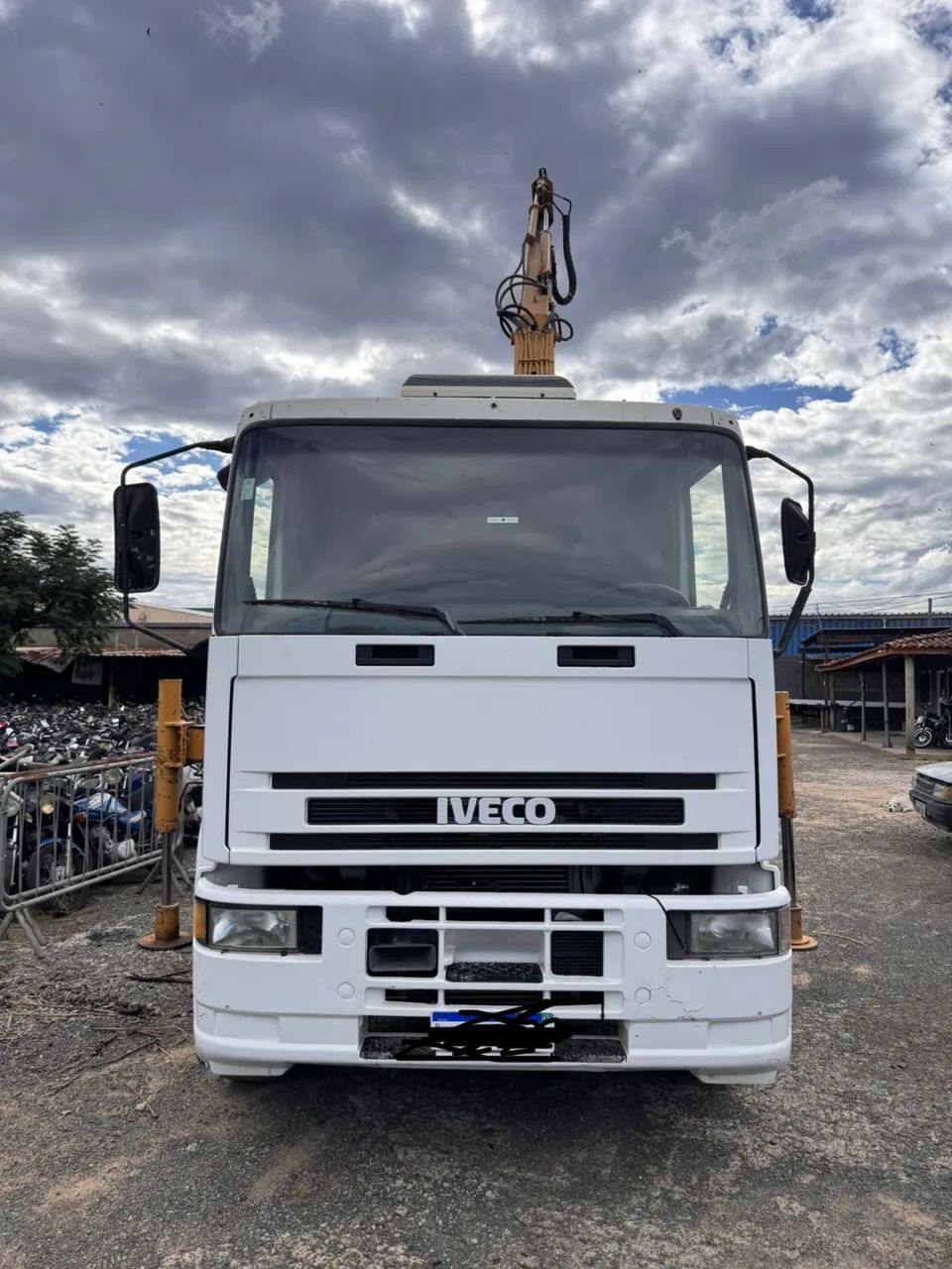 Iveco ecursor 450 munck rodomaq  - Foto 2