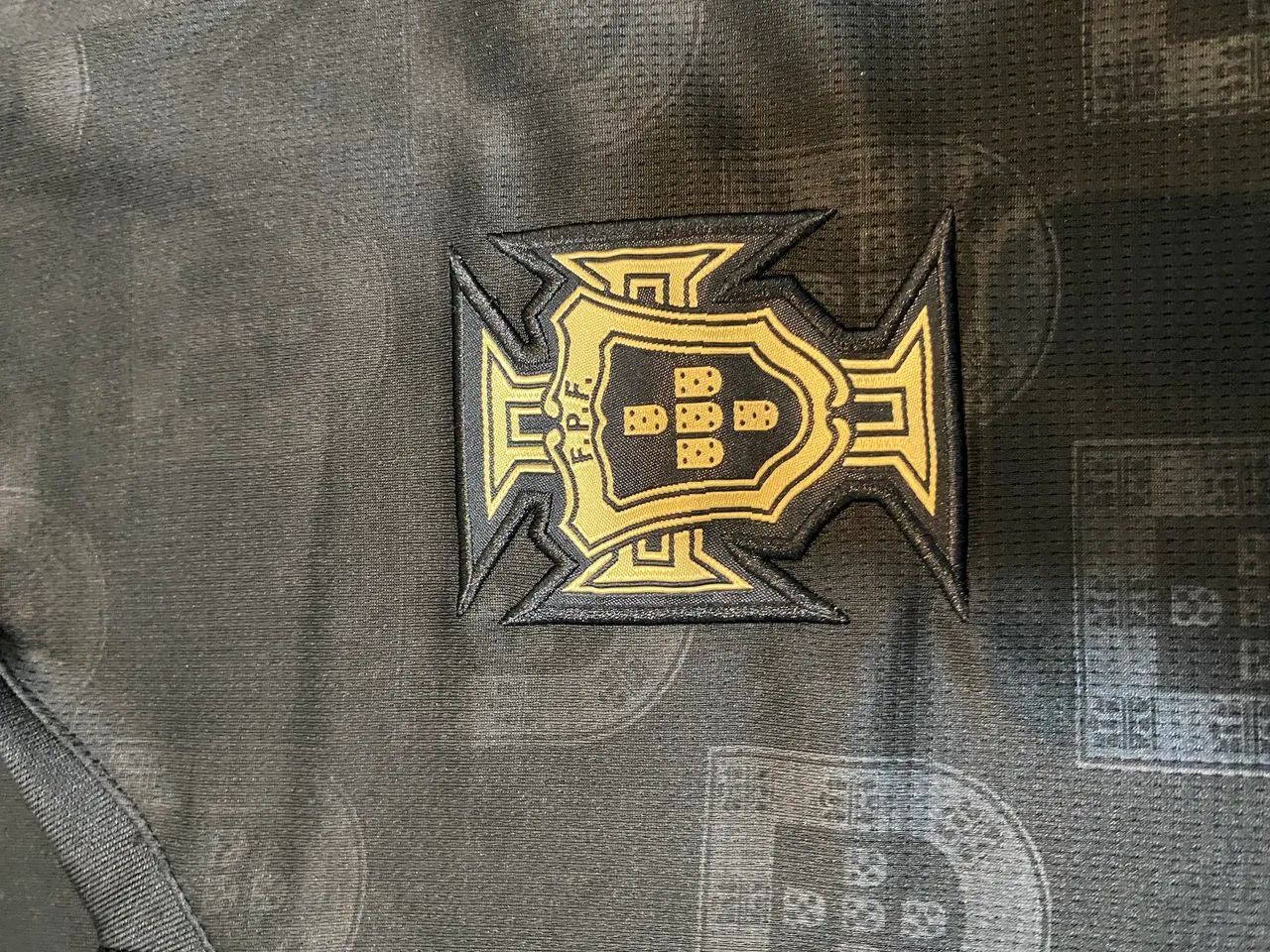 Camisa Portugal Pantera Negra - Foto 2