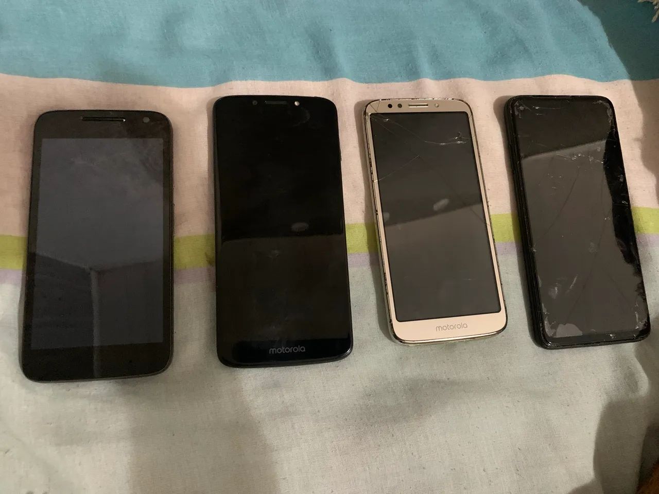 Celulares para retirada de peças.