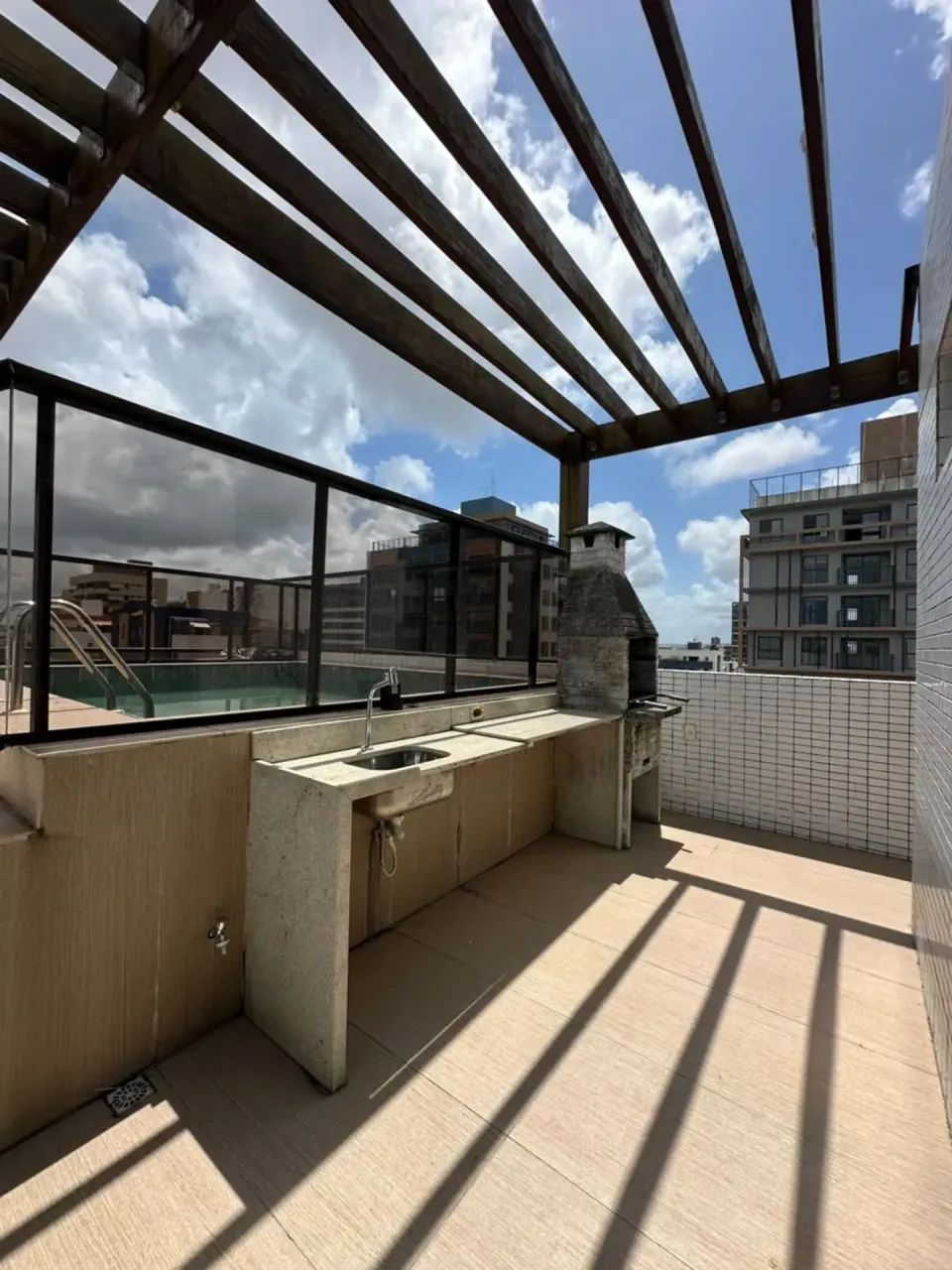 ÓTIMO APARTAMENTO EM INTERMARES - Foto 2