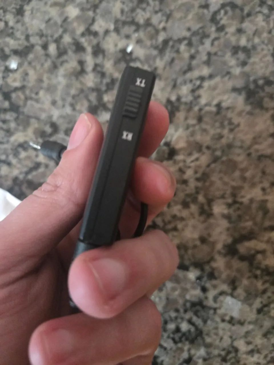 Transmissor e receptor Bluetooth 2-em-1 com cabo 3.5mm - Foto 4