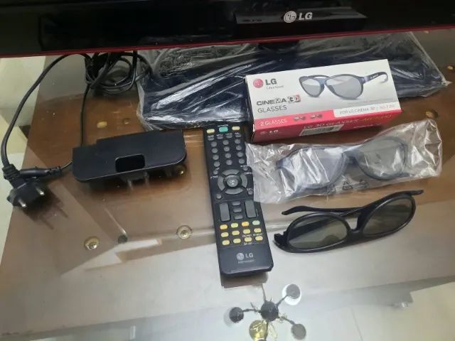 TV 32" LED 3D LG 32LM3400  - Foto 2
