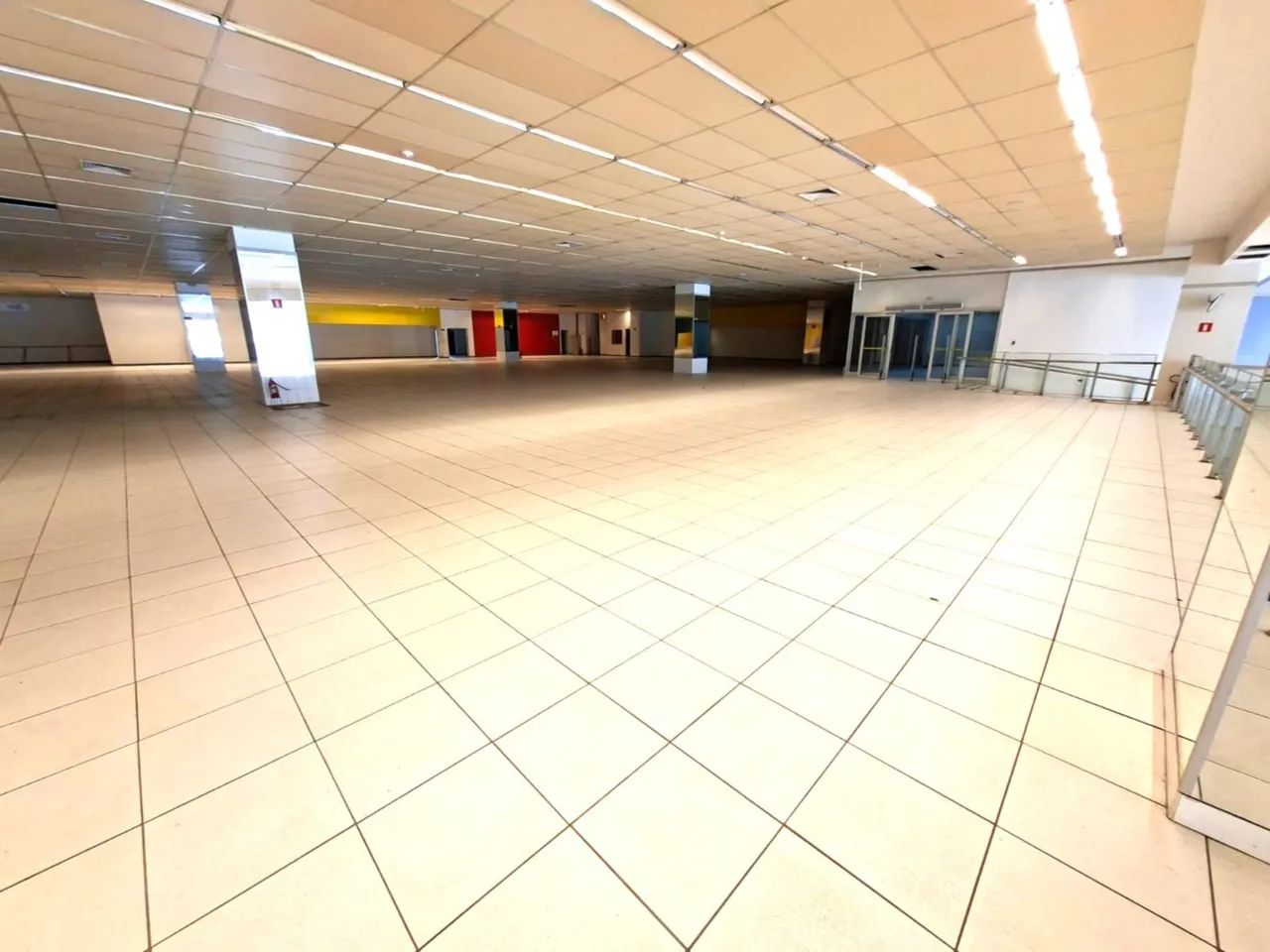 LOJA COMERCIAL, AO LADO TERMINAL BOQUEIRÃO - Foto 3