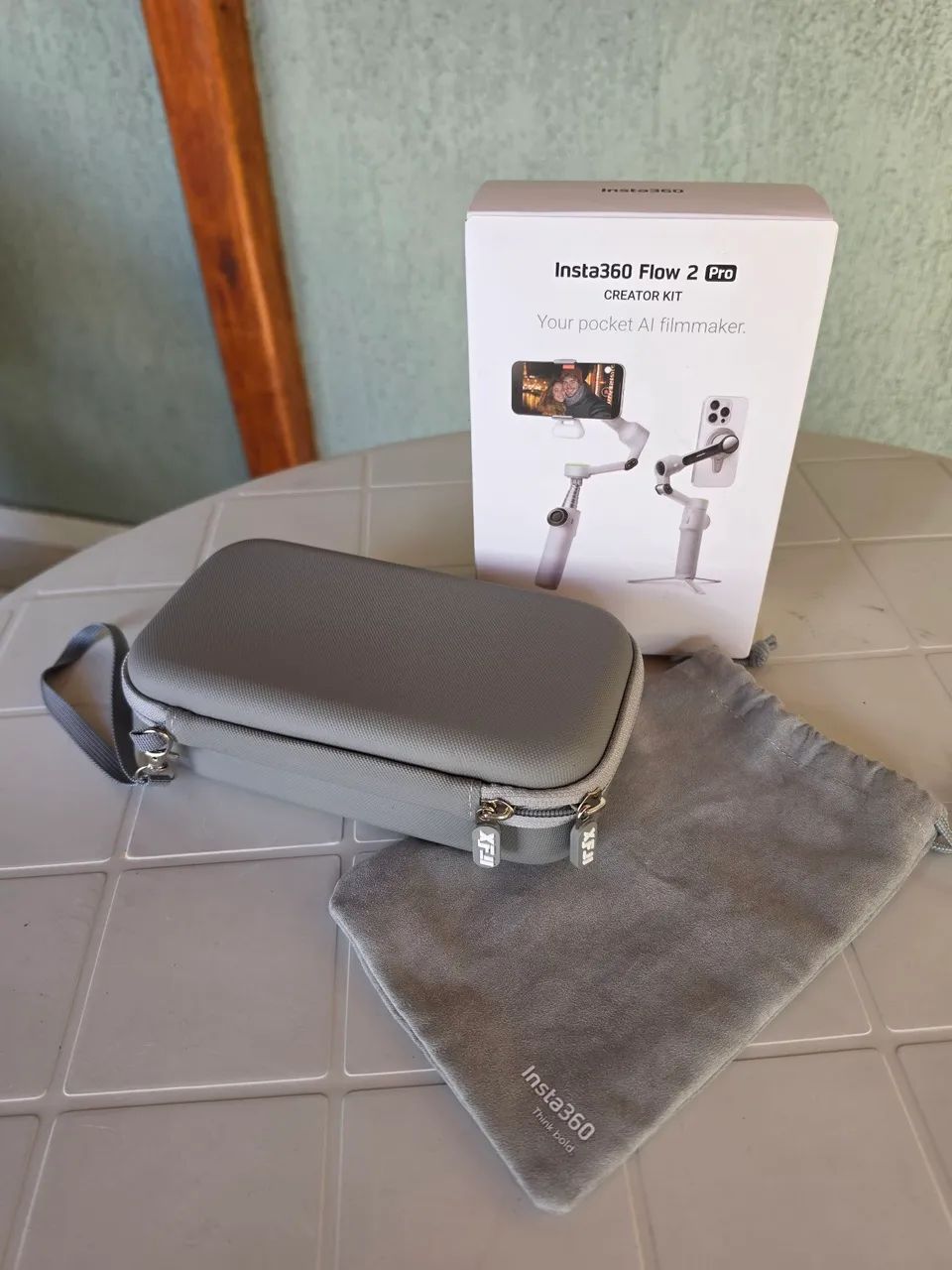 Insta360 Flow 2 Pro Creator Combo + Case Premium - Acessórios para
