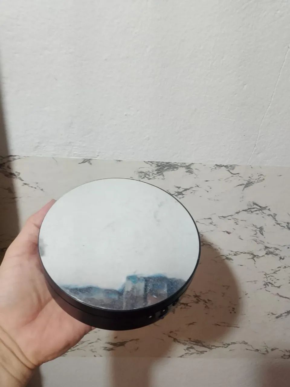 Expositor giratório com bateria recarregável  - Foto 2
