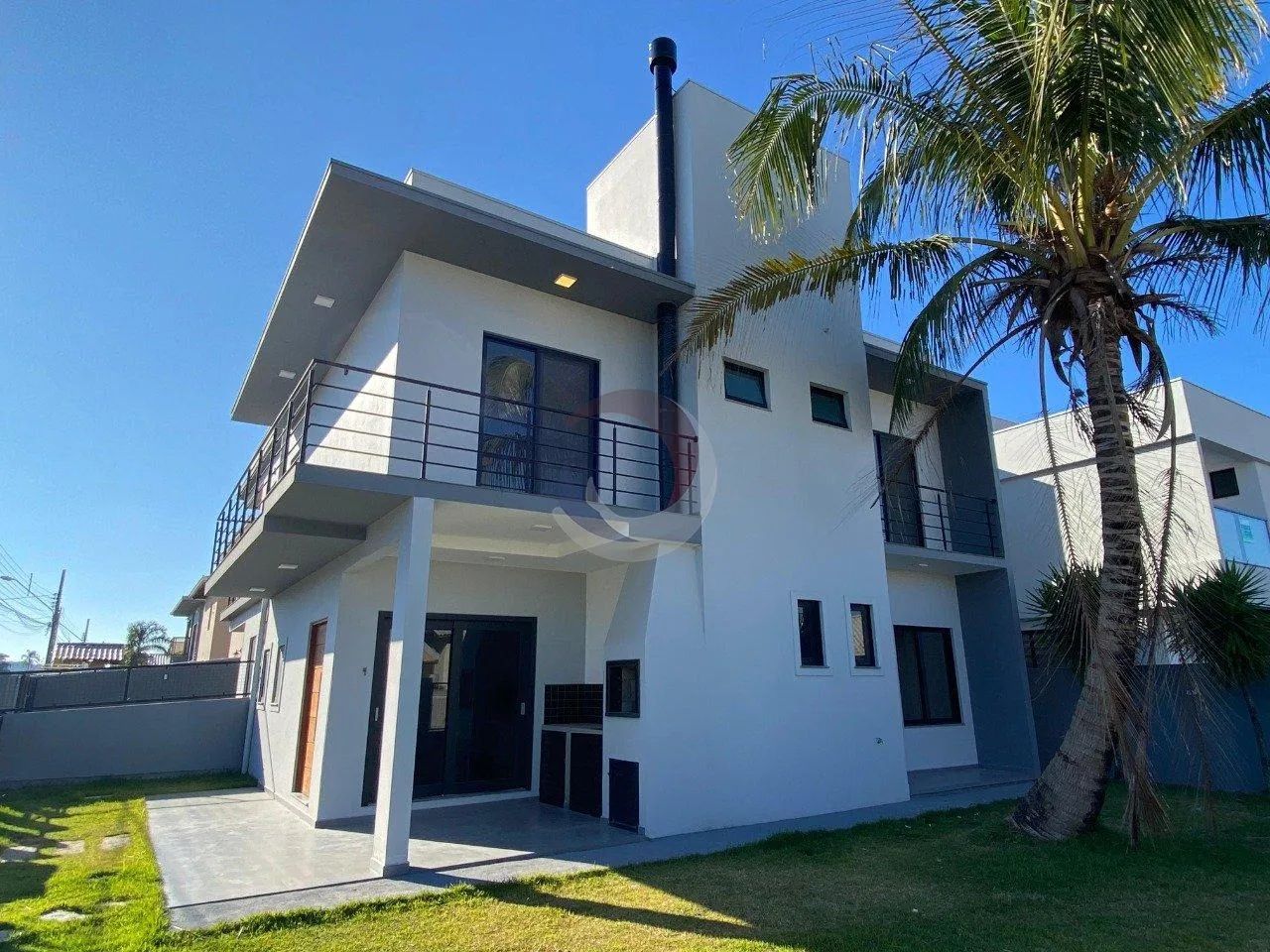 CASA 3 QUARTOS NO CARIANOS