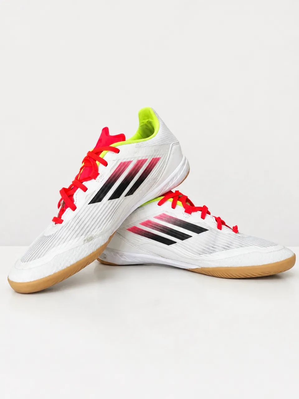 Chuteira Adidas Futsal Predator Branca/Vermelha - Tam. 41
