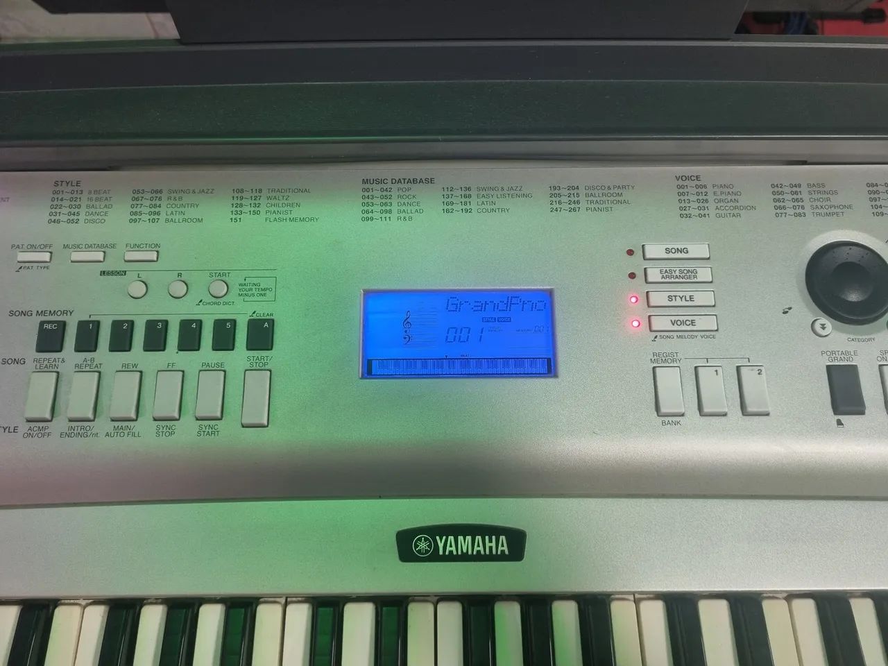 Teclado Yamaha DGX-220 - Foto 3