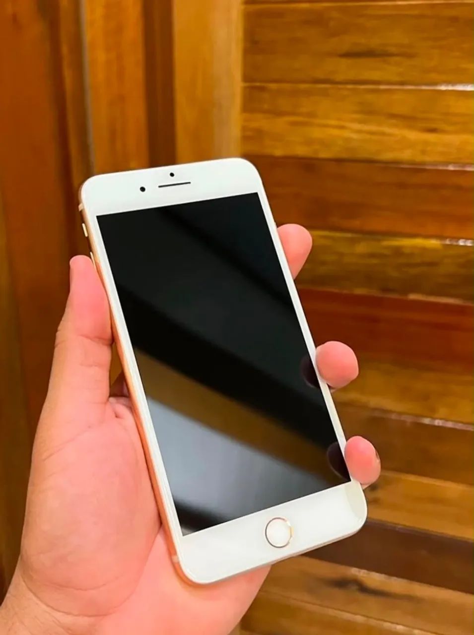 iPhone 8 Plus 
