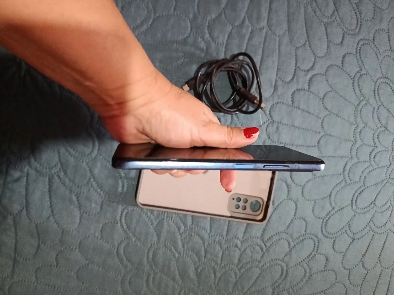 Vendo esse redmi 11 normal acompanha cabo e capinha sem queima velas  - Foto 4