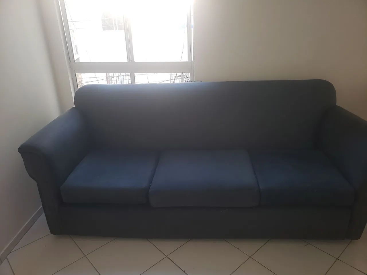 Sofá de três lugares oportunidade!!! - Foto 2