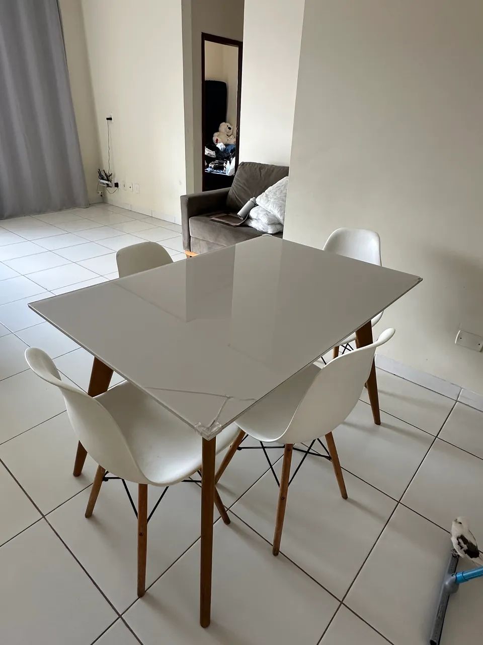 Mesa 4 cadeiras
