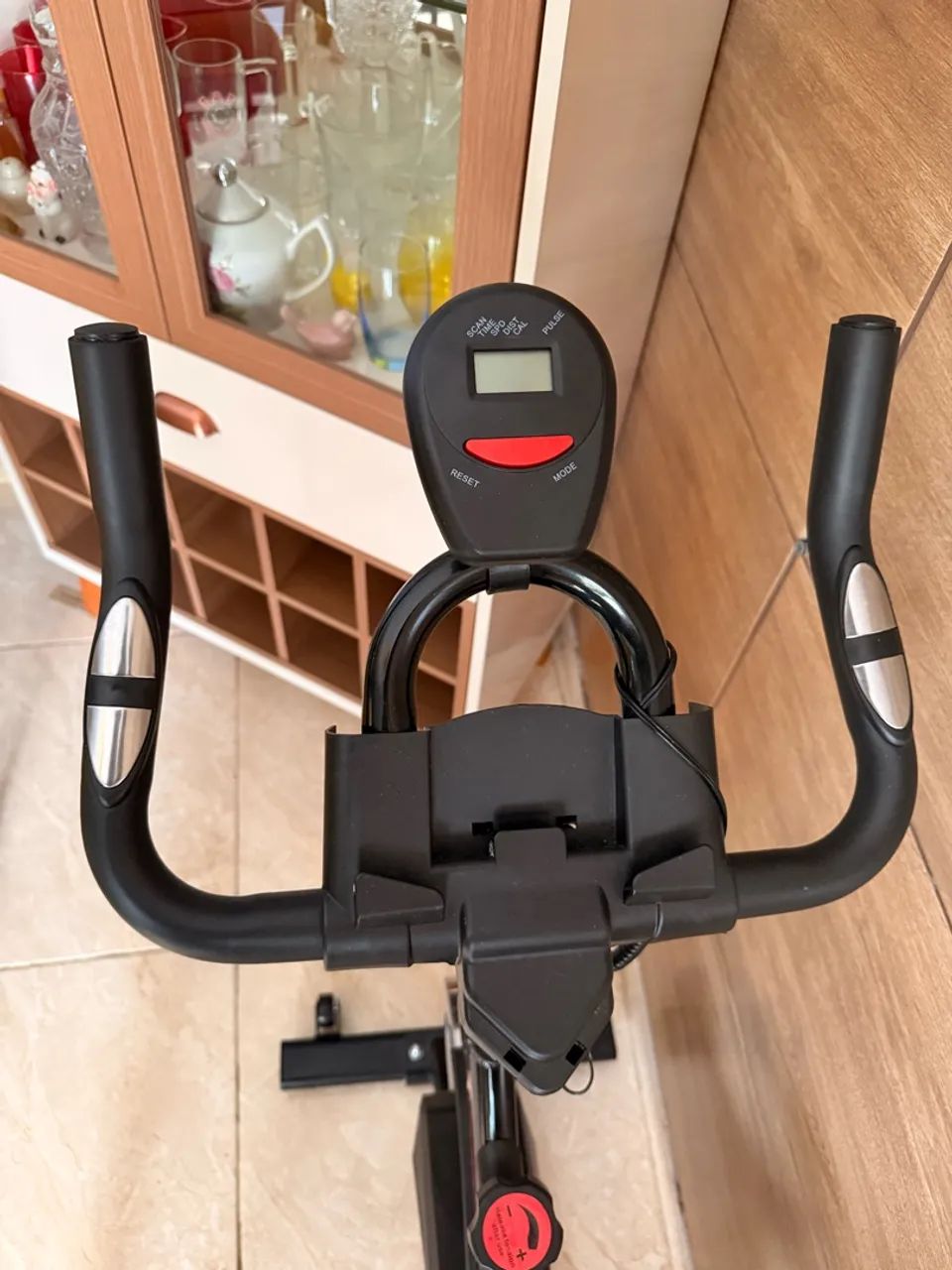 BICICLETA ERGOMÉTRICA  - Foto 2