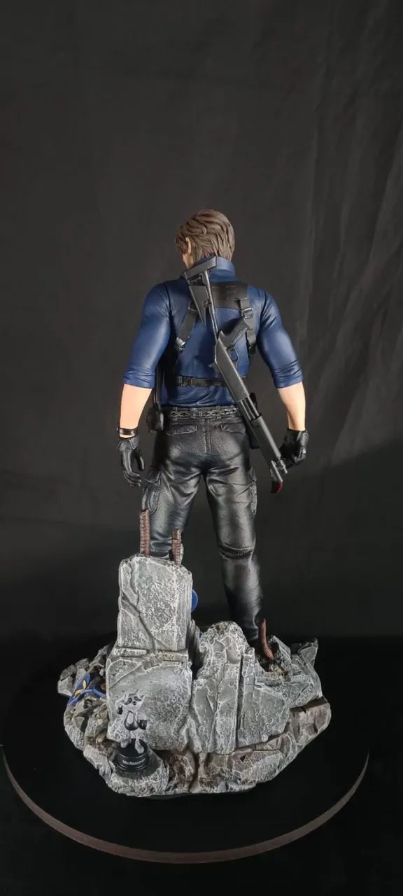 Leon Requiem Diorama - Foto 5