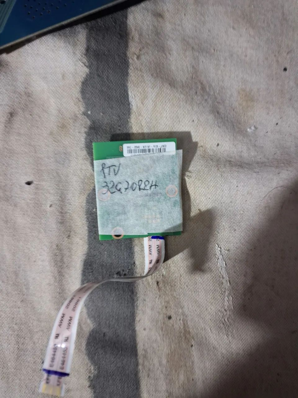 Placa wifi ptv 32g70rch led  - Foto 3