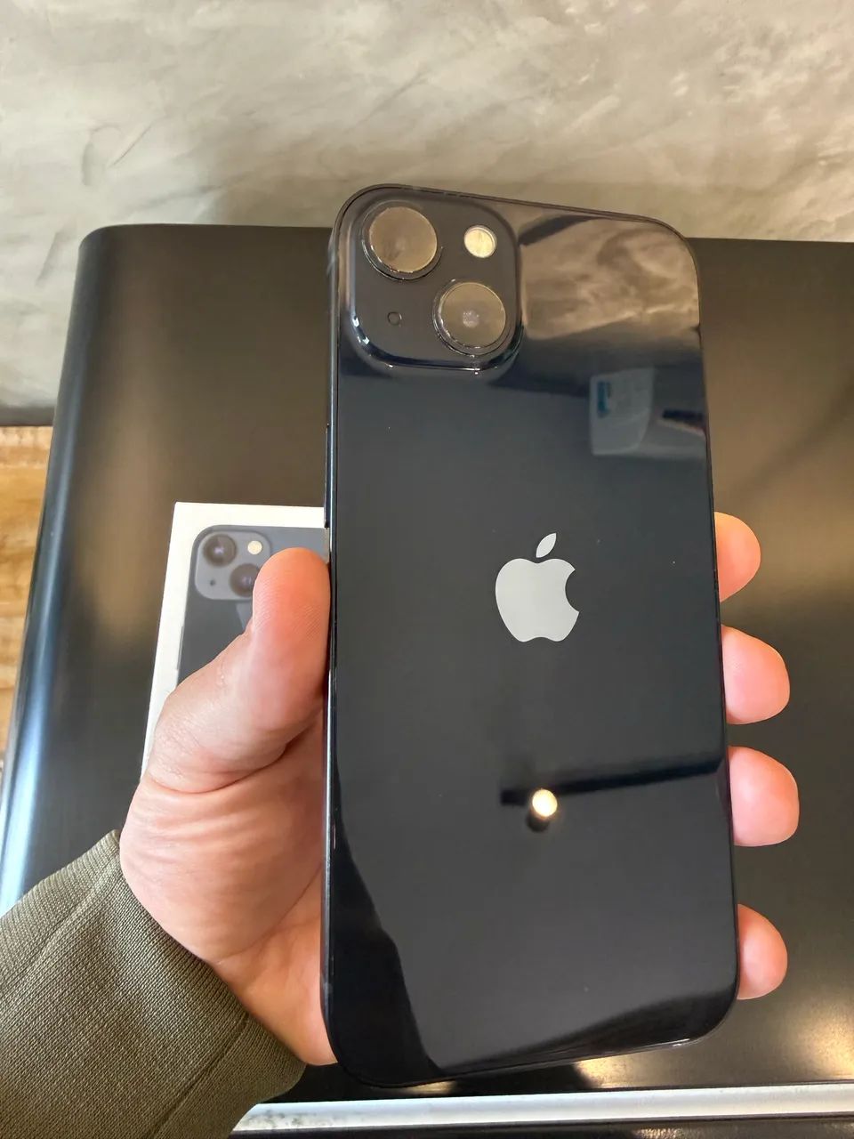 Apple IPhone 13 256GB usado + microfone lapela - Foto 2