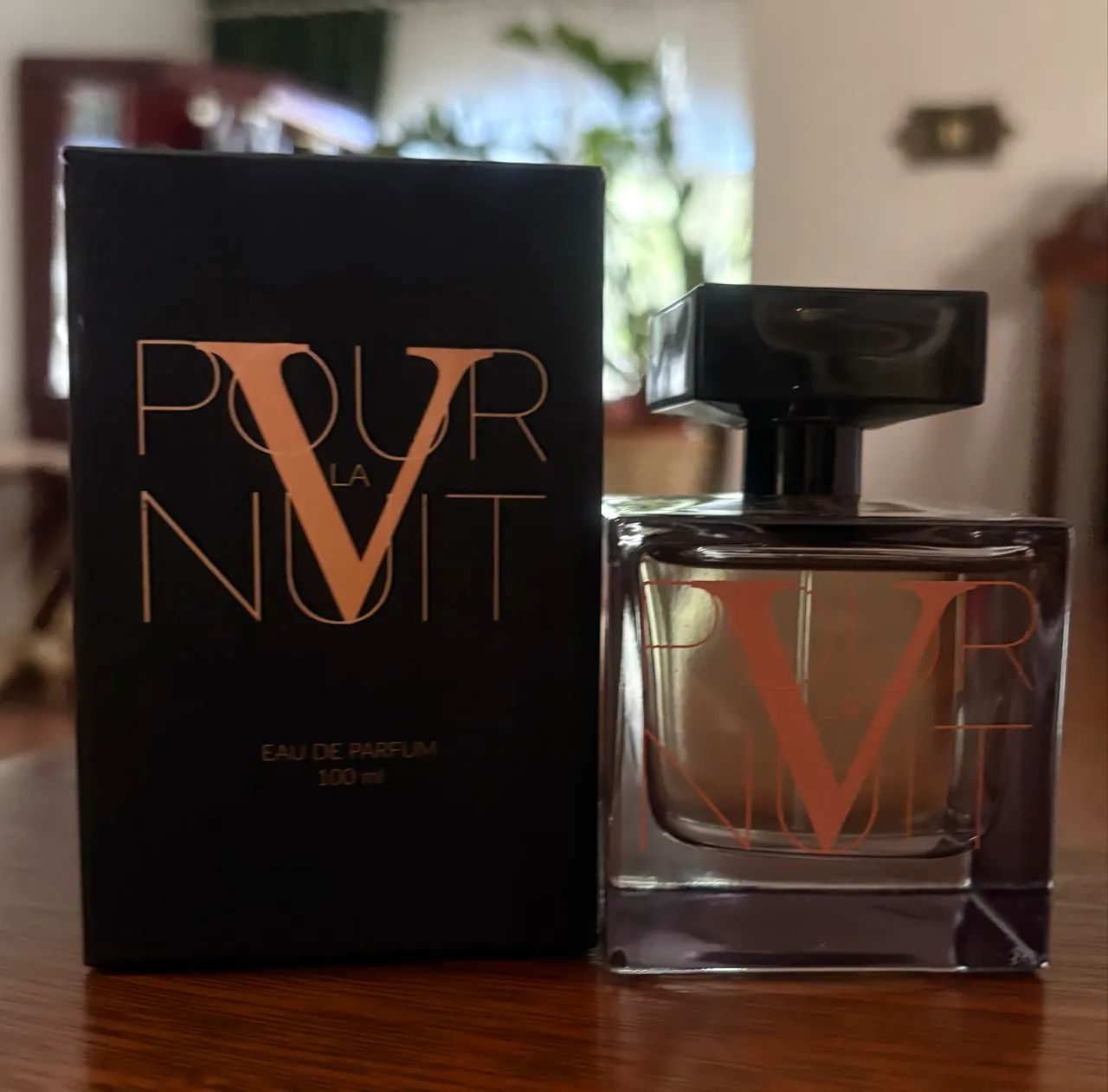 Perfume V Pour La Nuit de Vivara